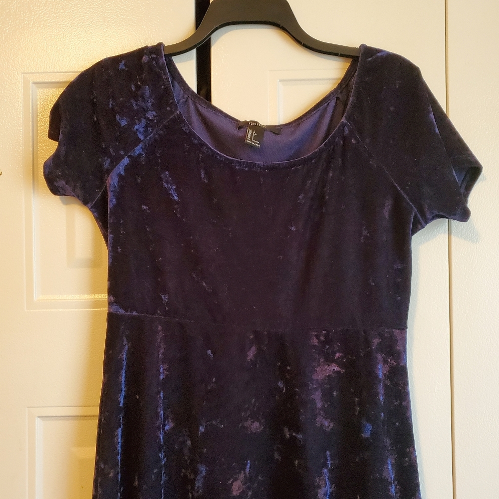 Forever 21 - Picture 2 of 4